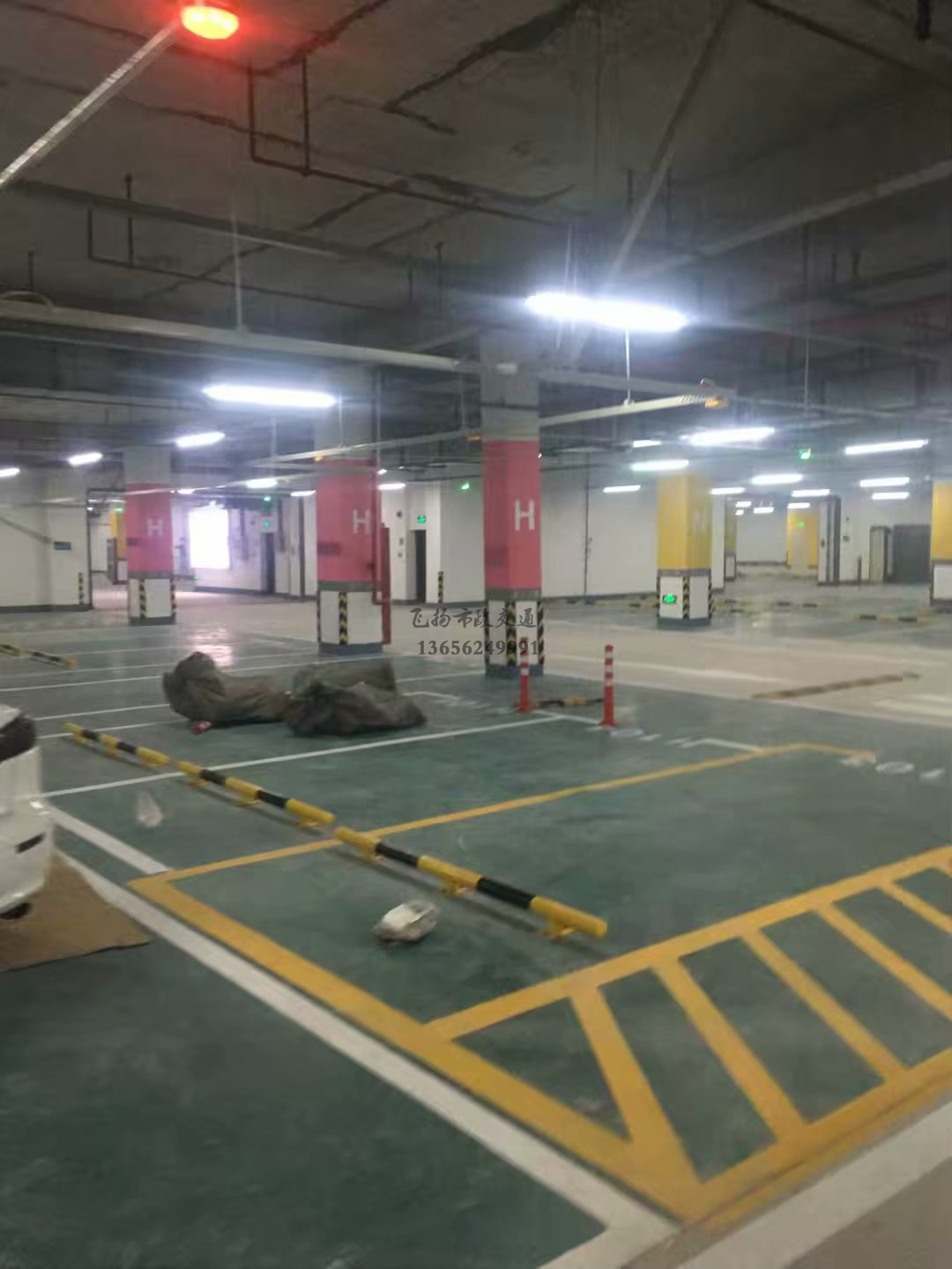 蘇州馬路劃線多少錢一米，廠區(qū)道路劃線價格？