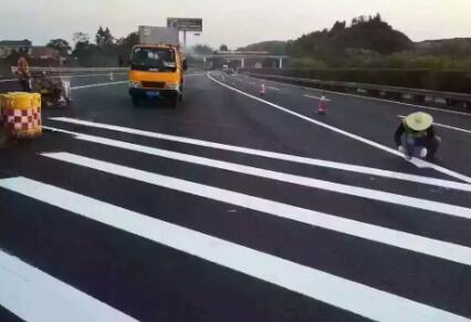 蘇州工廠道路劃線優(yōu)質(zhì)商家，蘇州吳江區(qū)道路交通劃線找飛揚(yáng)市政