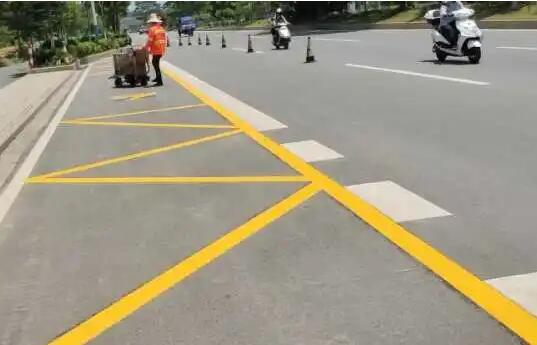 蘇州道路劃線用到的機(jī)械有哪些，道路劃線施工工藝？