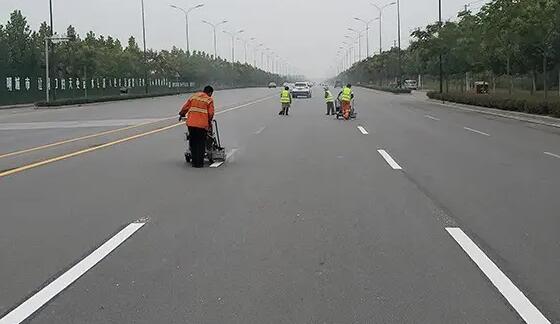 揚州道路劃線電話， 揚州市區(qū)專業(yè)道路劃線公司電話