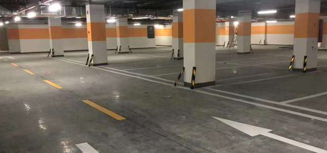 南京停車場(chǎng)劃線一般用什么材料畫線？