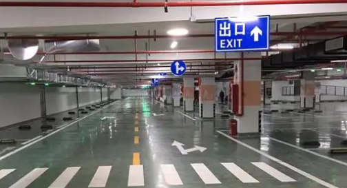 震動(dòng)標(biāo)線對(duì)車輛有損害嗎？一種用于提醒駕駛者注意安全的交通標(biāo)志