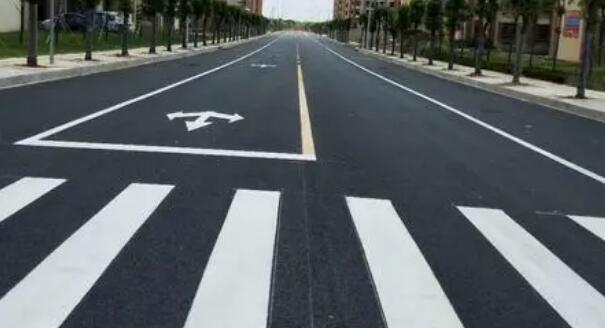 廠里道路劃線是否是必須的？優(yōu)化交通秩序，提升安全性