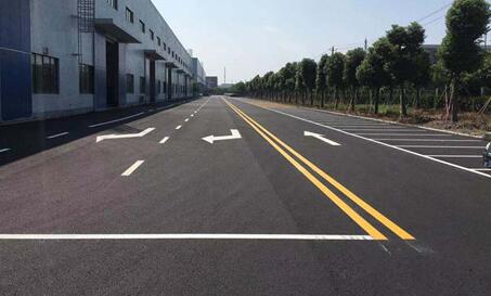 昆山廠區(qū)道路劃線多少錢？找飛揚(yáng)市政價(jià)格合理