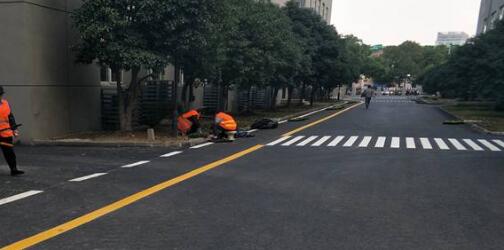 蘇州醫(yī)院道路劃線標(biāo)準(zhǔn)？提高行車(chē)安全