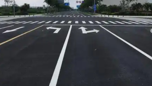 蘇州相城區(qū)廠區(qū)劃線選哪家？專業(yè)施工團(tuán)隊(duì)，多年經(jīng)驗(yàn)值得信賴