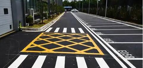 蘇州廠區(qū)劃線新標桿?先進技術與高品質材料打造清晰指引