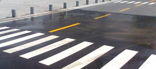 蘇州專業(yè)道路劃線施工，飛揚(yáng)市政為您護(hù)航